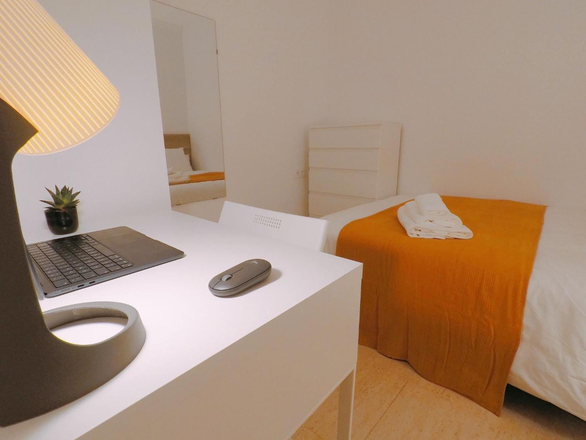 Apartment Karlabcnhome *